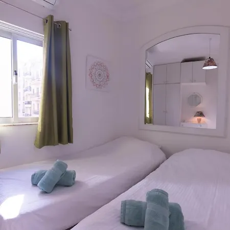 Taormina Court - Sea View 1 Bedroom Apt Apartment *