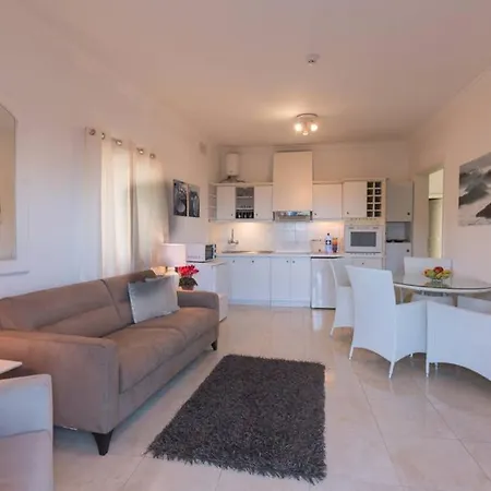 Taormina Court - Sea View 1 Bedroom Apt Apartament Sliema