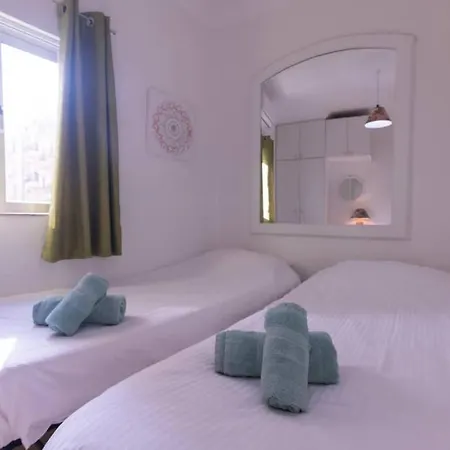 Taormina Court - Sea View 1 Bedroom Apt