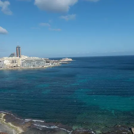 Taormina Court - Sea View 1 Bedroom Apt Sliema