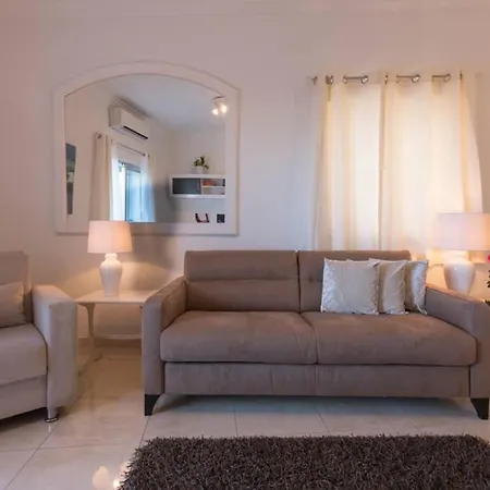 Taormina Court - Sea View 1 Bedroom Apt Sliema